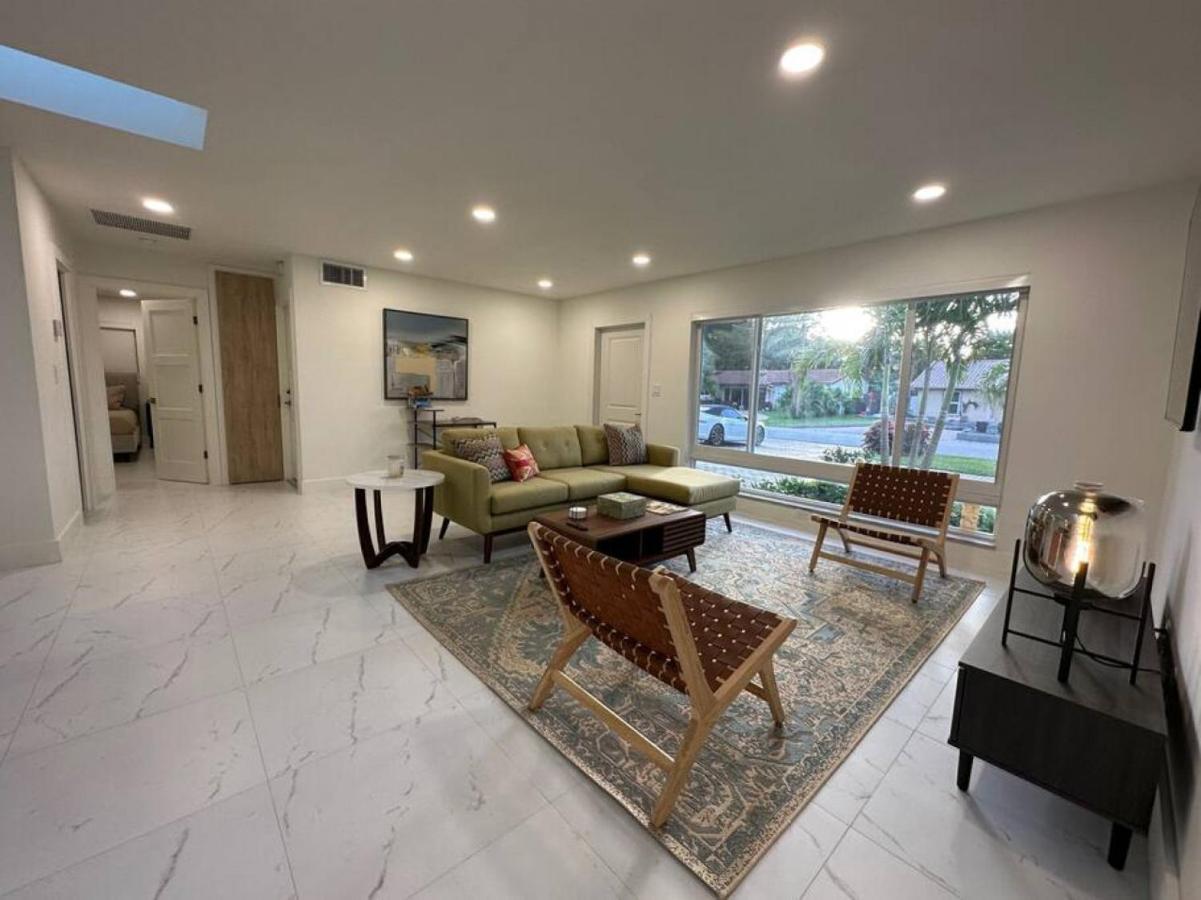 The Sun House - 3 Bed, 2 Bath, Private Pool, Fire Pit, Huge Backyard Βίλα Φορτ Λόντερντεϊλ Εξωτερικό φωτογραφία