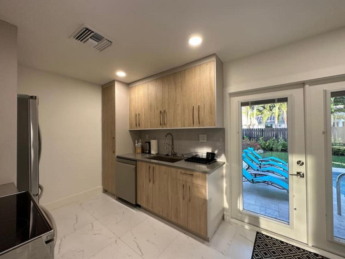 The Sun House - 3 Bed, 2 Bath, Private Pool, Fire Pit, Huge Backyard Βίλα Φορτ Λόντερντεϊλ Εξωτερικό φωτογραφία