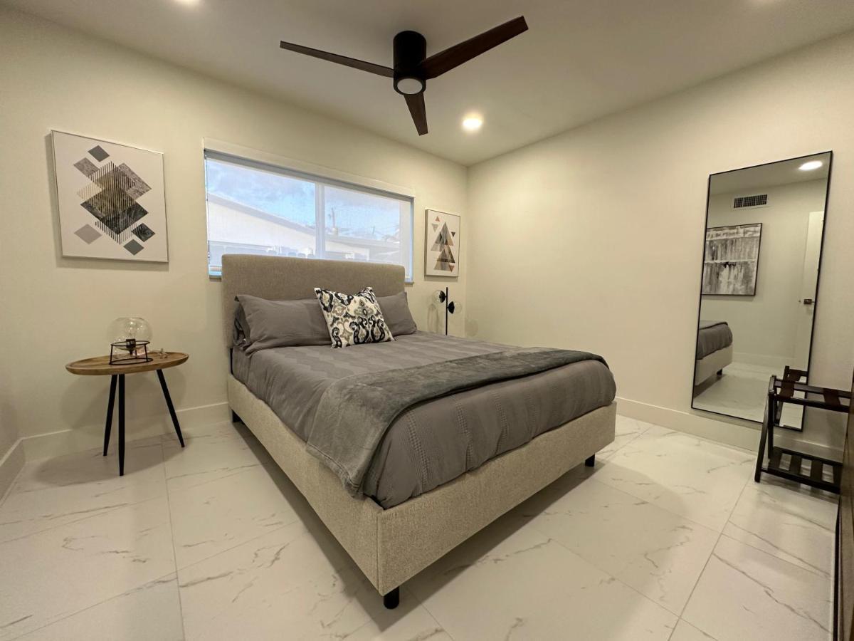 The Sun House - 3 Bed, 2 Bath, Private Pool, Fire Pit, Huge Backyard Βίλα Φορτ Λόντερντεϊλ Εξωτερικό φωτογραφία